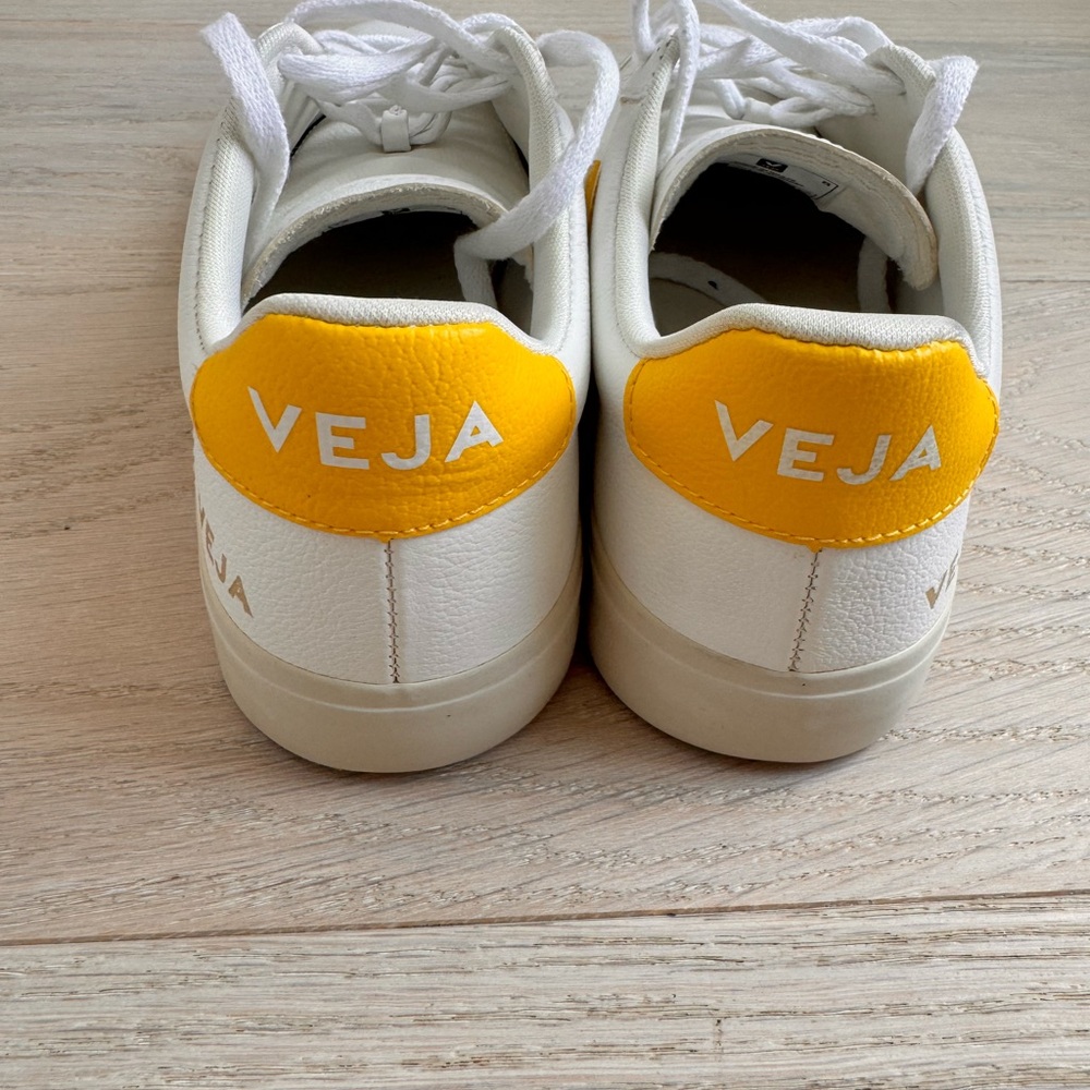 Veja Campo T2 Leather Casual Trainers, White Orange Size 7 - Picture 4 of 9